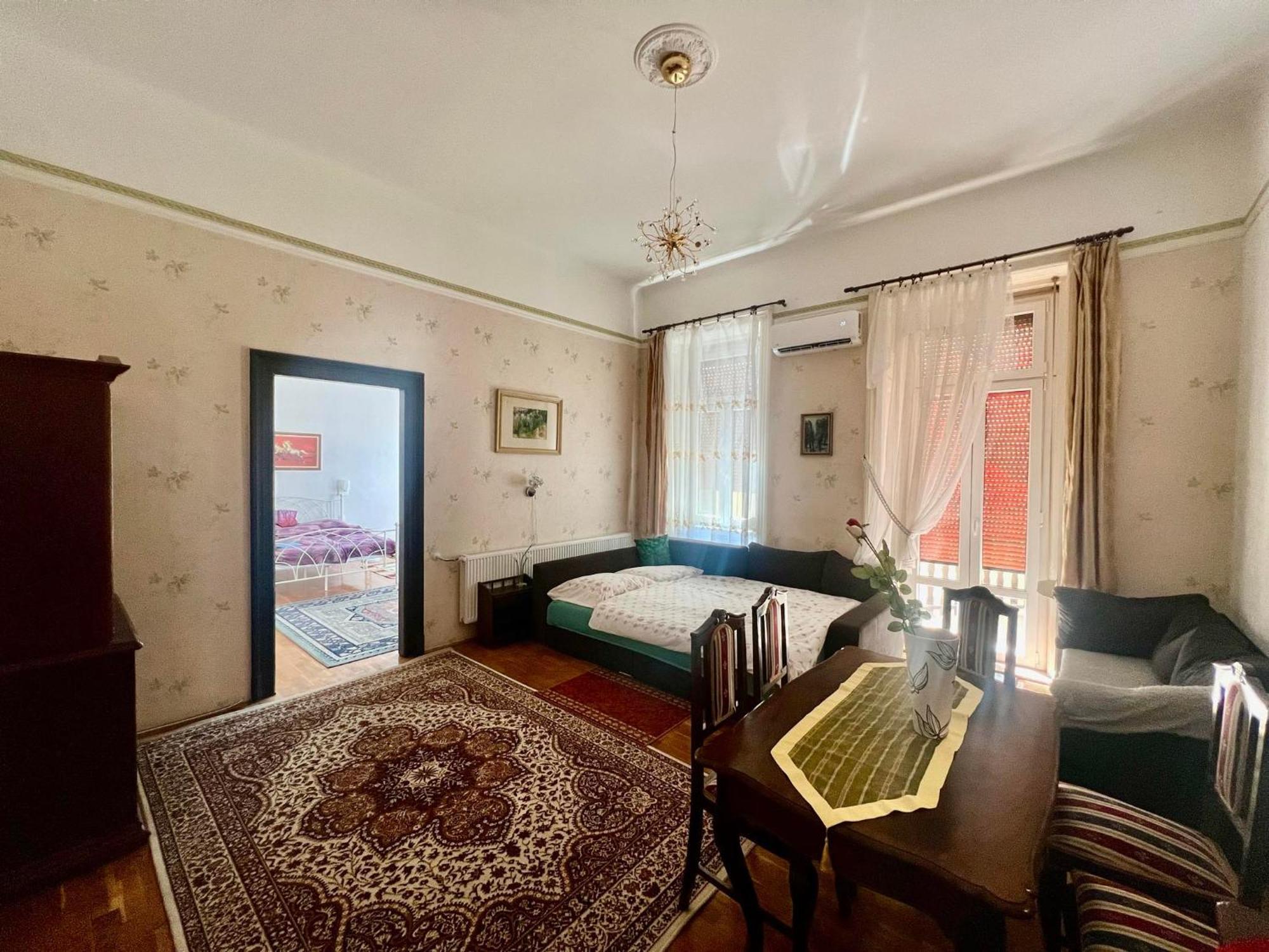 Center Apartment
